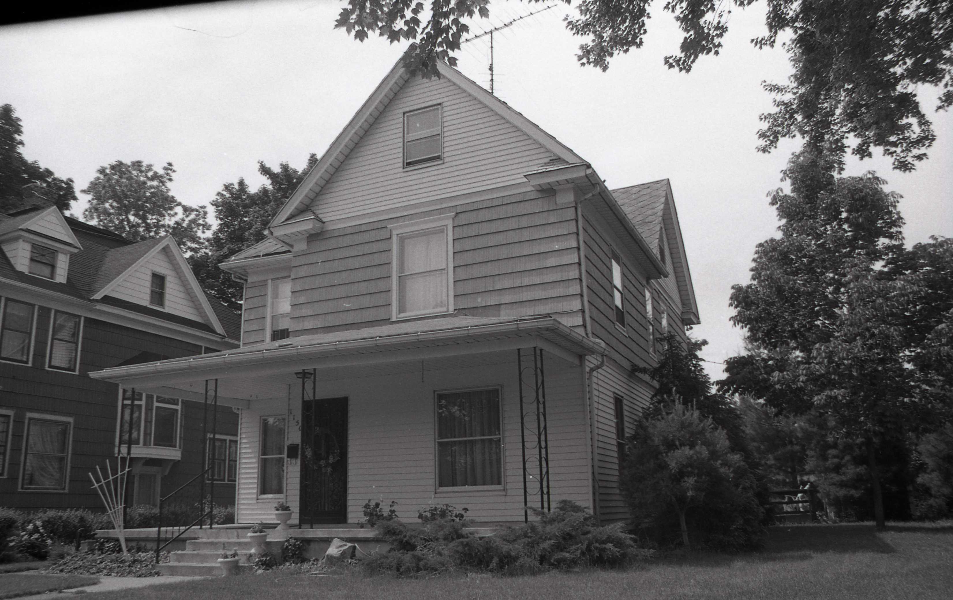 1150 Lincolnway East